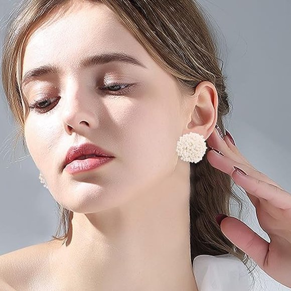 White Snowball Pom Pom Beaded Big Puff Post Earrings 1" Round Seed Bead Boho New - Picture 2 of 5